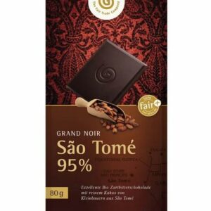 São Tomé 95% stammt aus dem Inselstaat São Tomé. Die Insel ist berühmt für seinen großartigen Kakao mit einem intensiven Geschmackserlebnis.